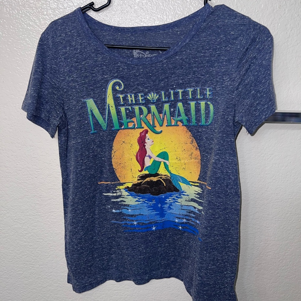 Disney little Mermaid shirt Ariel